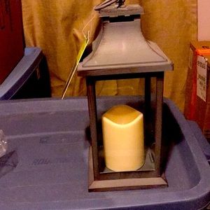 Battery operated candle lantern